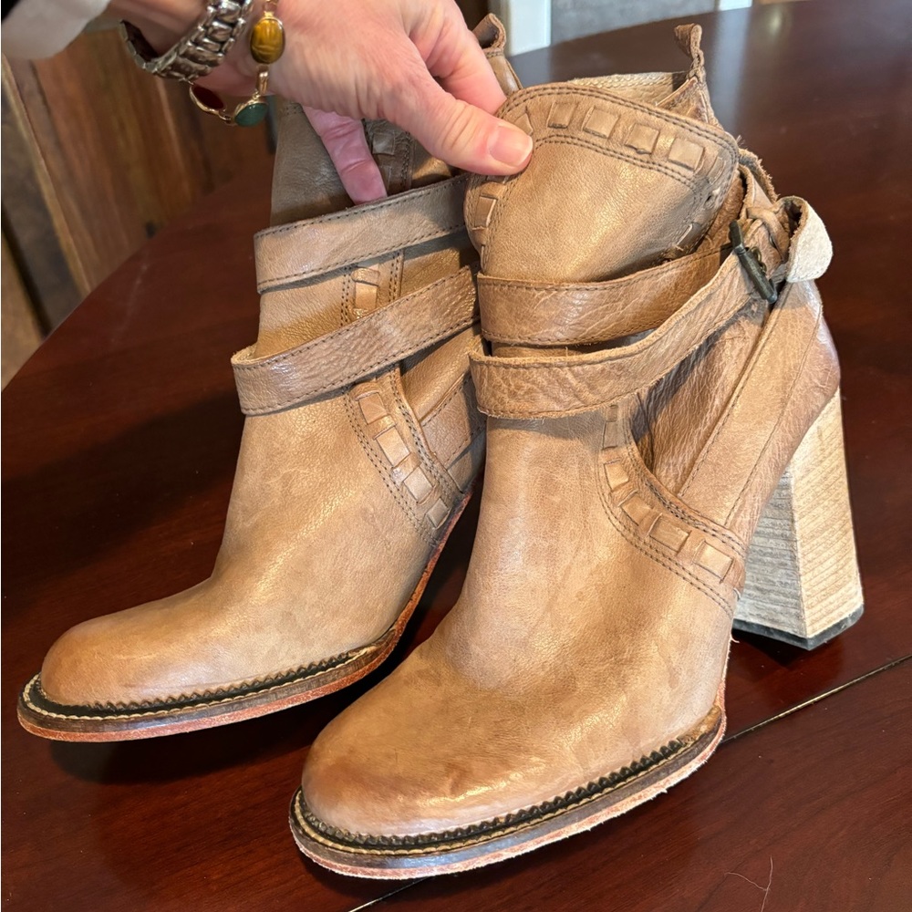 Free People size 39, for 8.5 best. Intentionally distressed
